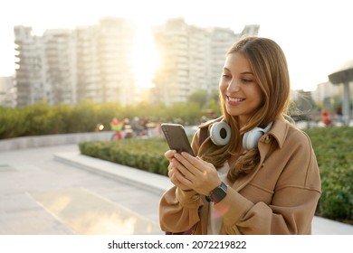 Sustainable living. Millennial generation. Mobile app. Headphones music. Digital native. Urban lifestyle. Smart city.