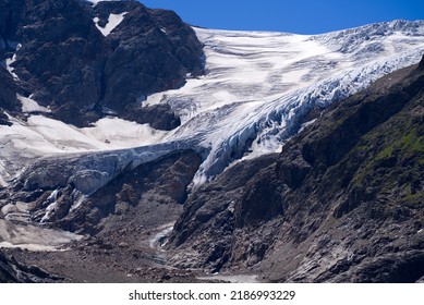 Susten Pass with close-up of glacier tongue of Stein Glacier on a sunny summer day. Photo taken July 13th, 2022, Susten Pass, Switzerland. - Shutterstock ID 2186993229