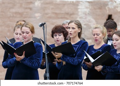 SUZDAL, RUSSIA - AUGUST 26, 2017: The annual festival of sacred music and bell ringing. Philharmonic Choral Choir of the Yaroslavl State Philharmonic "Yaroslavia".