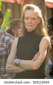 Suzy Amis At The Induction Ceremony For James Cameron Into The Hollywood Walk Of Fame, Hollywood Blvd, Hollywood, CA.  12-18-09