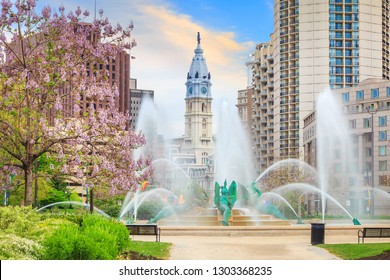 Swann Memorial Fountain With City Hall In The Background Philadelphia