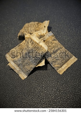 Swedish nicotine ”snus” in studiolight