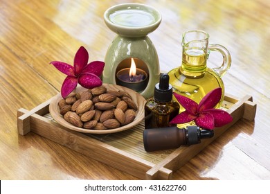 Sweet Almond Massage Oil: mixed with essential oils to Oil Massage is the ideal spa for Massage Treatment, mixed with liquid soap, lotions, creams, shampoos, Make up remover, Eye remover.