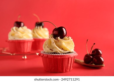 Cuchara madera y cupcakes