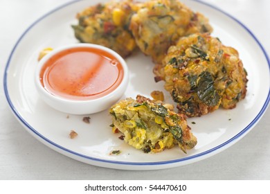 Sweet Corn Fritters With Sweet Chilli Dip