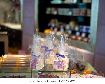 Sweet gifts in famous Salzburg cafe