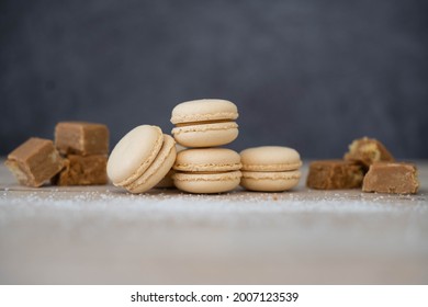 Sweet And Salty Caramel Macaroons 