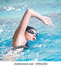 Swimmer breathing performing the crawl stroke