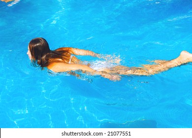 Swim Girl Nude