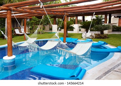 swimming pool hammock