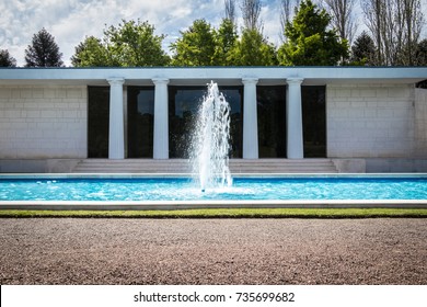 Swimming Pool Mansion