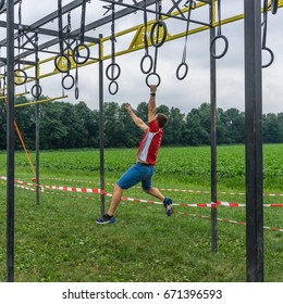 Swinging Obstacle Stock Photo 671396593 | Shutterstock