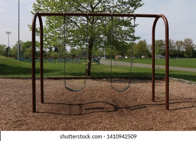 park with swing set near me