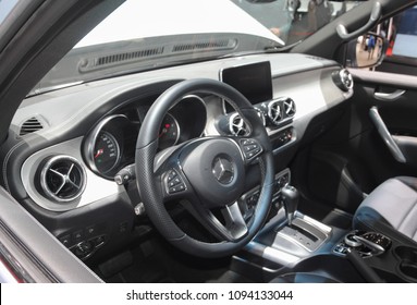 Bilder Stockfotos Und Vektorgrafiken Mercedes Benz X350 D 4