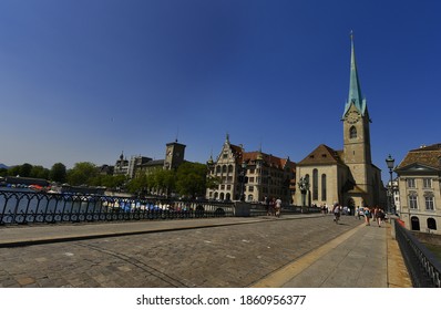 Zürich, Switzerland - June 26, 2019: Beautiful View Of Fraumünster Church And St. Peter At Lake Zurich On A Sunny Day