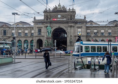 Switzerland, Zurich - November, 2020 - Zurich Hauptbahnhof (Zurich HB) Main Railway Station In Switzerland