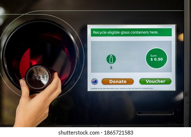 Sydney, Australia 2020-01-18. Return And Earn Public Return Point For Recycling. Reverse Vending Machine For Refund And Recycling Of Glass Bottles. Recycling