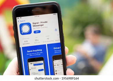 Sydney, Australia - 2021-01-17 Signal Messenger Social Networking App On The Phone Screen.