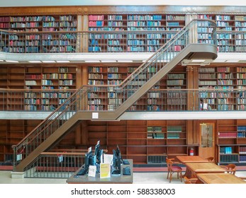 Sydney, Australia - January 26, 2014: The interior of State Library of New South Wales - Shutterstock ID 588338003