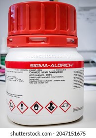 Sydney, Australia – Jun 8, 2021: Cobalt(II) Nitrate Hexahydrate Chemical From Sigma-Aldrich Supplier. Globally Harmonized System Of Classification And Labelling Of Chemicals (GHS) Symbols Printed.