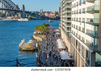 Sydney, Australia - October 29, 2015: Tourists And Locals Walking The Street In Circular Quay. People In Sydney 