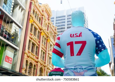 SYDNEY, AUSTRALIA. – On November 7, 2017. -  Rugby Athlete Sculpture In The USA. National Team Uniforms Number 17 At Sydney Downtown For Promoting Rugby League World Cup 2017.