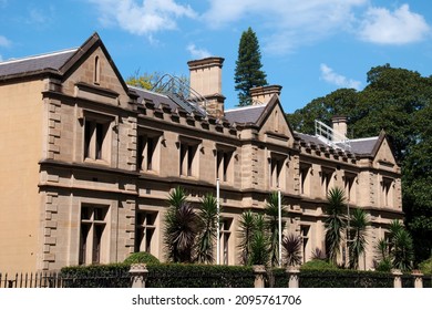 Sydney Australia, Row Of Sandstone Terraces In Afternoon Sunshine