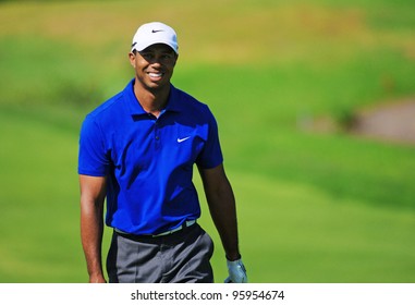 SYDNEY - NOV 12: American Tiger Woods Smiles To The Crowd At The Emirates Australian Golf Open In Sydney, Australia On November 12, 2011