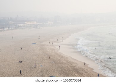 Sydney, NSW, Australia, November 21, 2019 Bushfire Smoke Haze Over Bondi Beach 