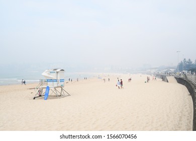 Sydney, NSW, Australia, November 21, 2019 Bushfire Smoke Haze Over Bondi Beach 