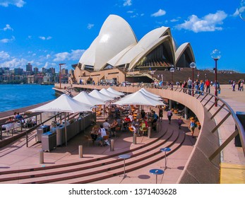 Sydney Opera House from street. Year 2005