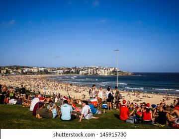 SYDNEY-DECEMBER 25:People Relaxing For Christmas Day At  Bondi Beach In  Sydney,Australia On 25 December 2012 .Bondi Beach Is One Of A Famous Beach In The World.