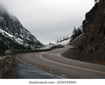 Sylvan Pass during the fall. Eastern entrance to Yellowstone National Park. 