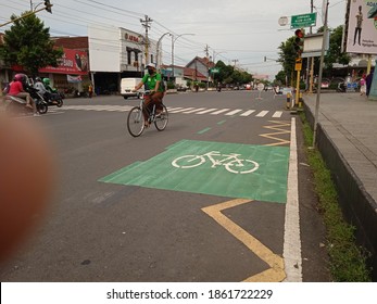 A Symbol Of Bicycle Road On Jalan Jenderal Sudirman Purwokerto Indonesia On November 26, 2020