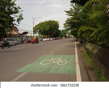 A Symbol Of Bicycle Road On Jalan Jenderal Sudirman Purwokerto Indonesia On November 26, 2020
