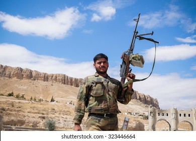 SYRIA, MAALULA - SEPTEMBER 2013. The Soldiers Of The Syrian National Army At The Gates Of The City Ma'loula. Maaloula Became A Place Of Fighting Between Assad Forces And The Rebels.