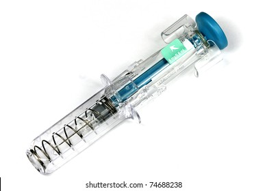 Syringe With Retractable Needle