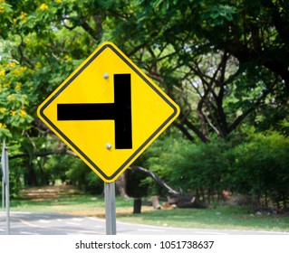 T-junction Stock Images, Royalty-Free Images & Vectors | Shutterstock