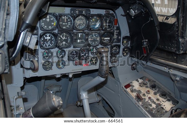 T28 Trojan Flight Instruments Stock Photo 664561 | Shutterstock