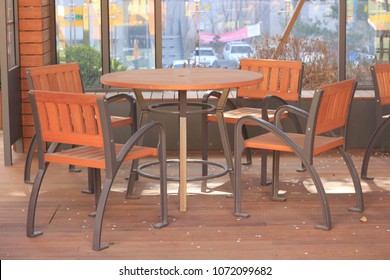 table and chairs
