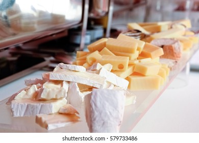 Table Cheese Tasting.