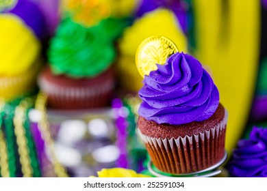 Table Decorated For Mardi Gras Party.