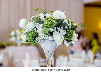 Table Decoration Flowers Stock Photo 735936280 | Shutterstock