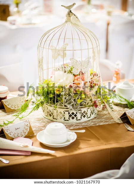 Table Decoration Wedding Roses Flowers Birdcage Stock Photo Edit