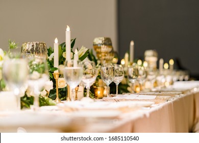 Table Decorations For A Lavish And Festive Dinner.