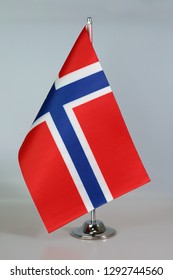 Table Flag of Norway, Flagpole.