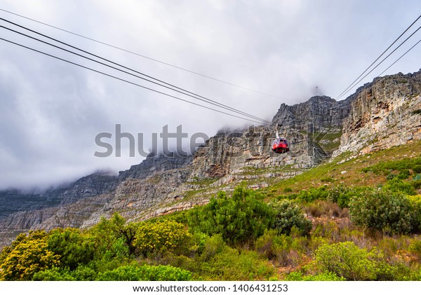 Table\
mountain cable way in cape town, south\
africa