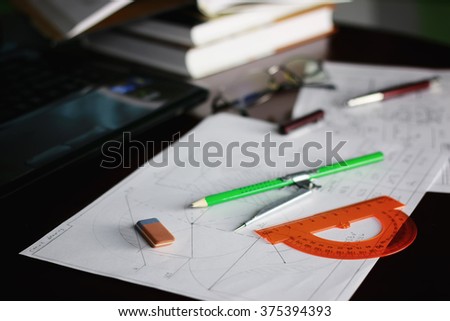 table pencil divider