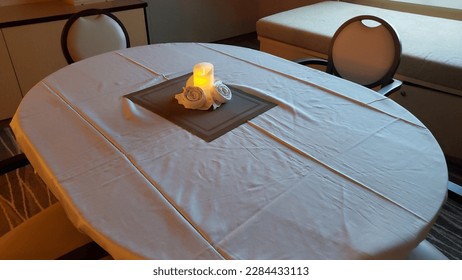 Table Plain Oval Dining Room Service Restaurant Dinner