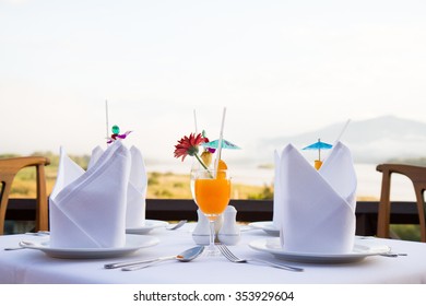 table setting